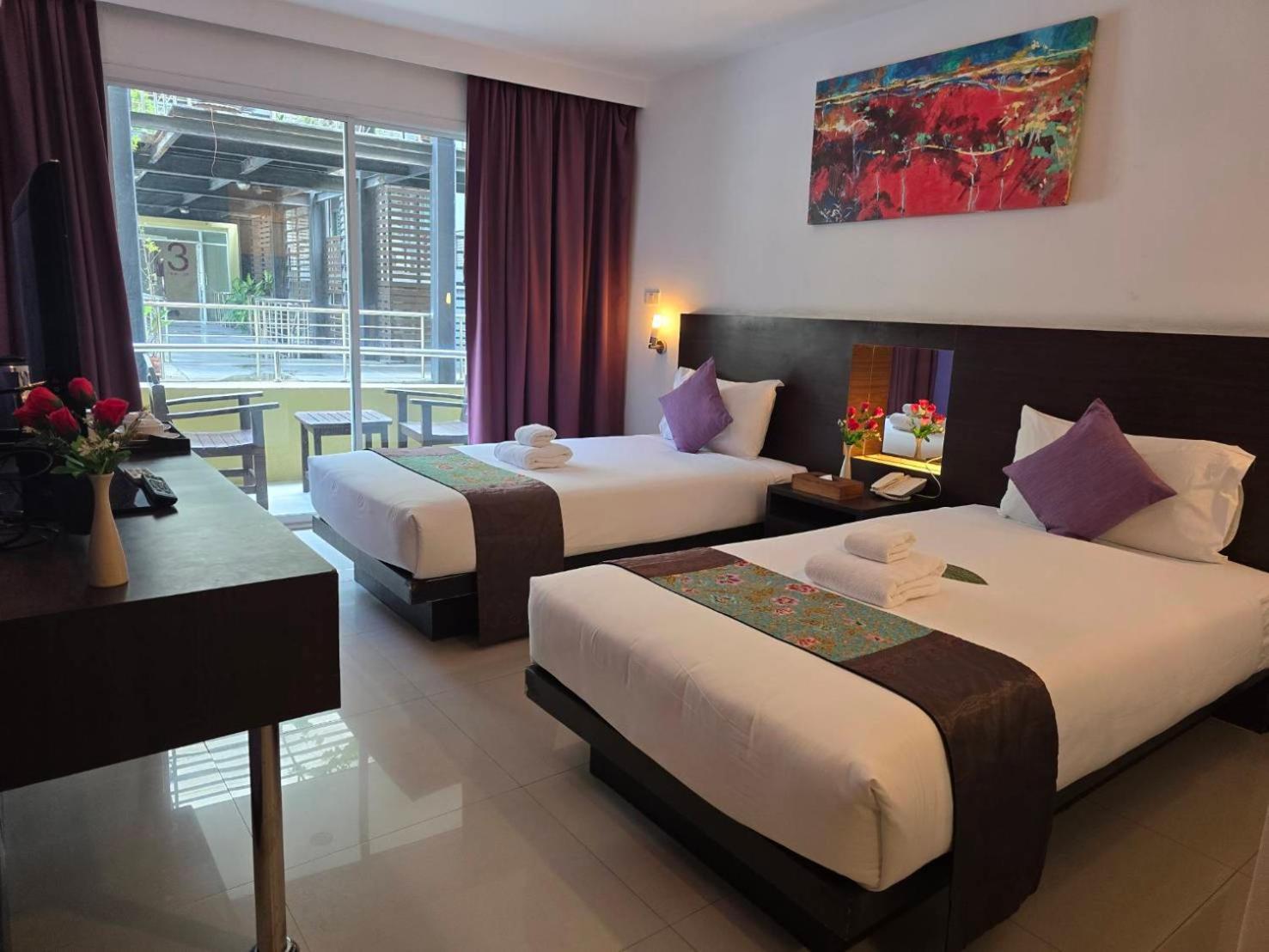 Baron Beach Hotel Pattaya Exterior foto